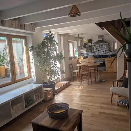 Maison Avec Terrasse - Proche Gare Et Centre Feriehus